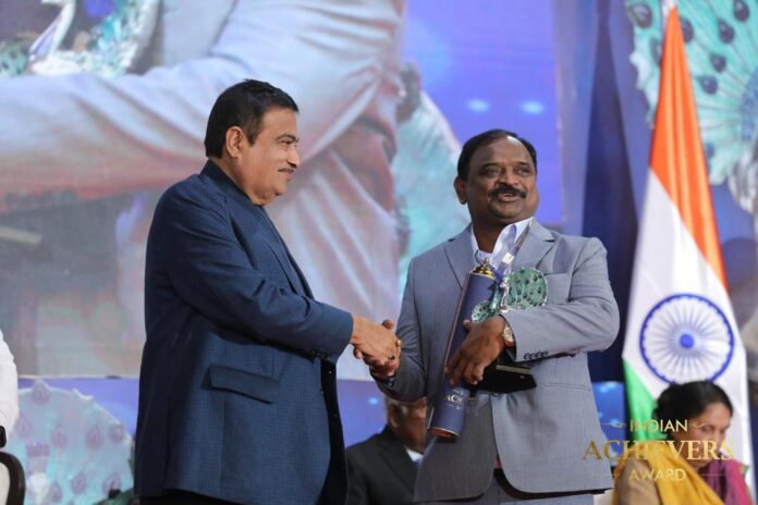 Vasavi Vijay Kumar Received Indian Achiever Award